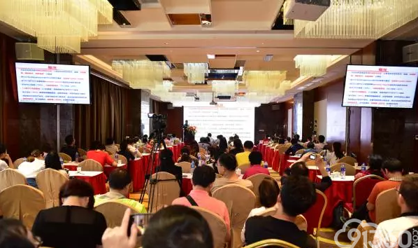 我院承办的第二届癫痫病理研讨会暨神经病理读片会顺利召开