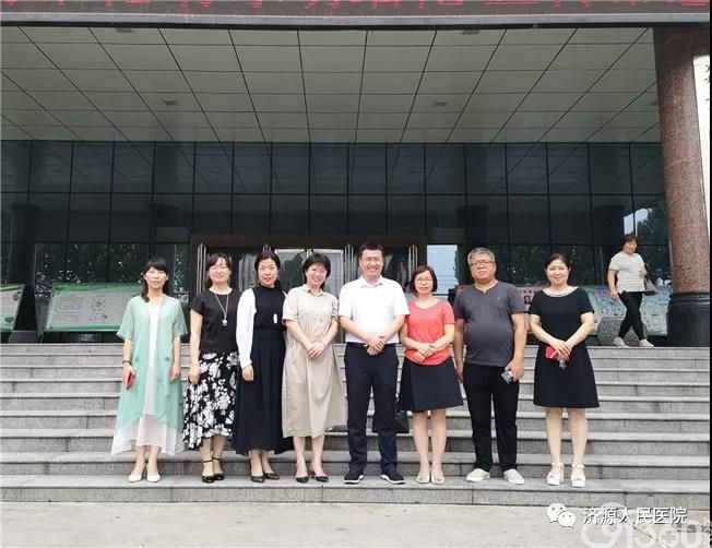 河南省病理质控中心专家组莅临济源市人民医院检查指导病理工作
